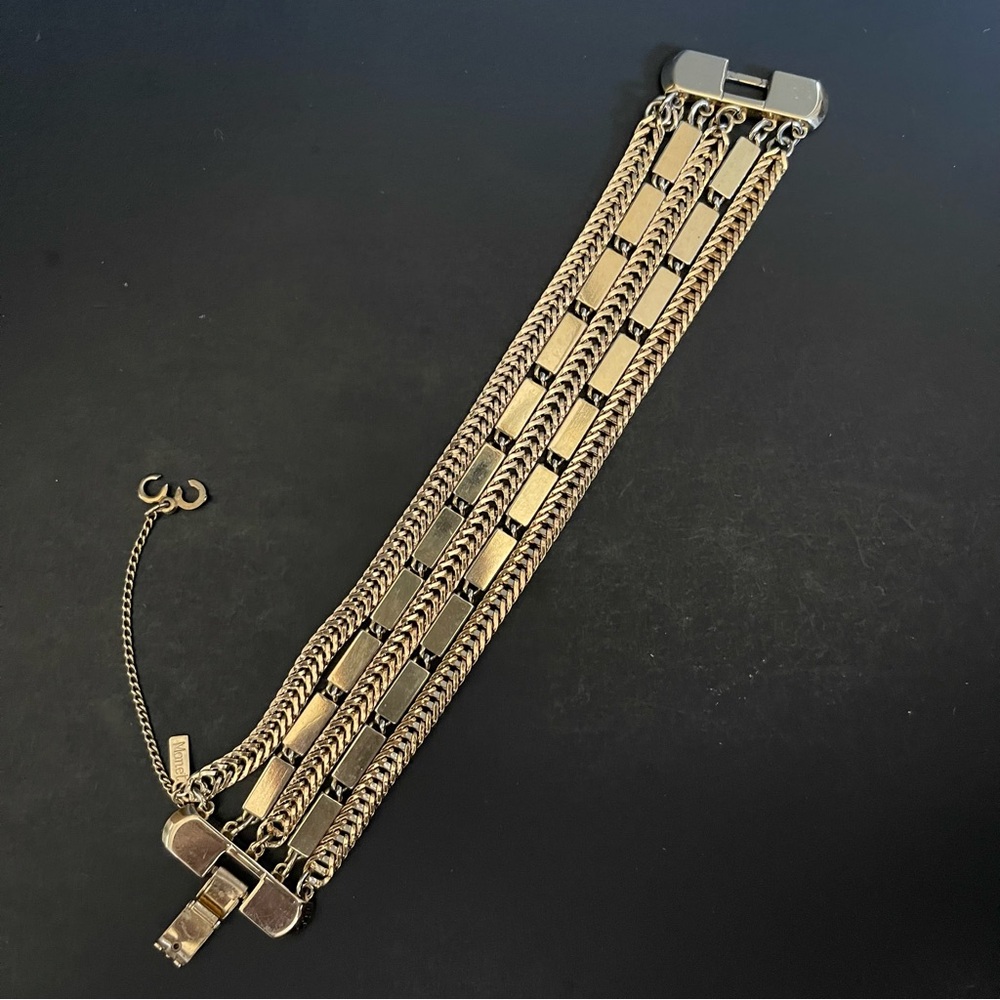 Vintage Monet Gold-Tone Layered Chain Necklace and Bracelet Set. - Picture 7 of 12